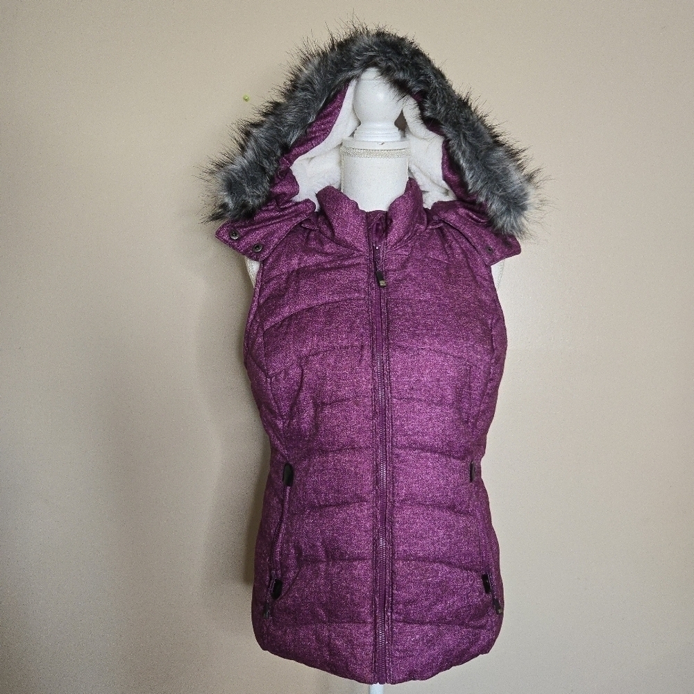 GreenTea Fuschia Insulated  Faux Fur Vest